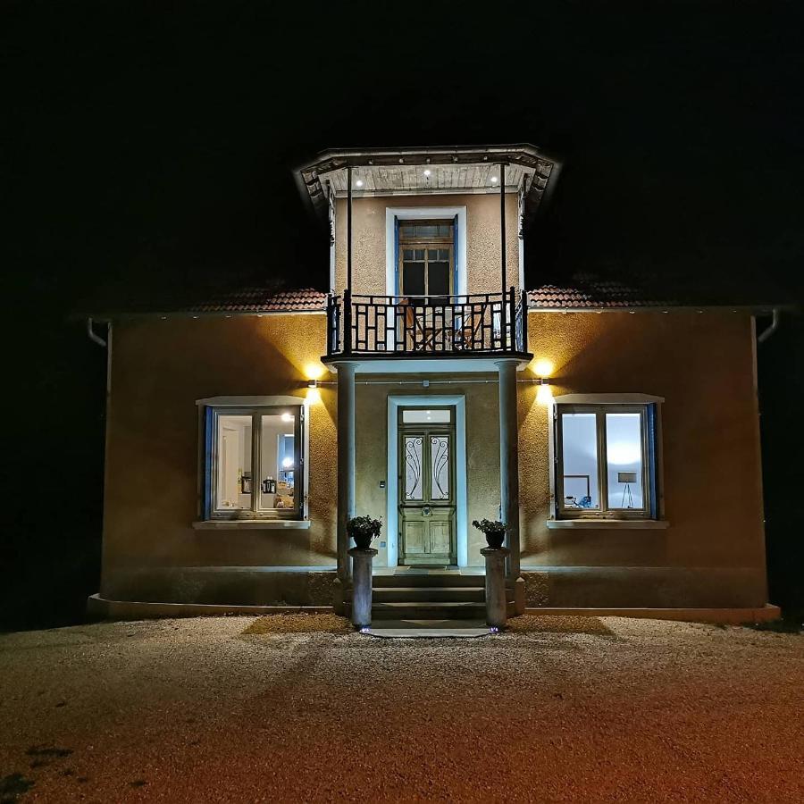 La Maison Fleur De Frangipanier Saint-Genix-sur-Guiers Екстер'єр фото